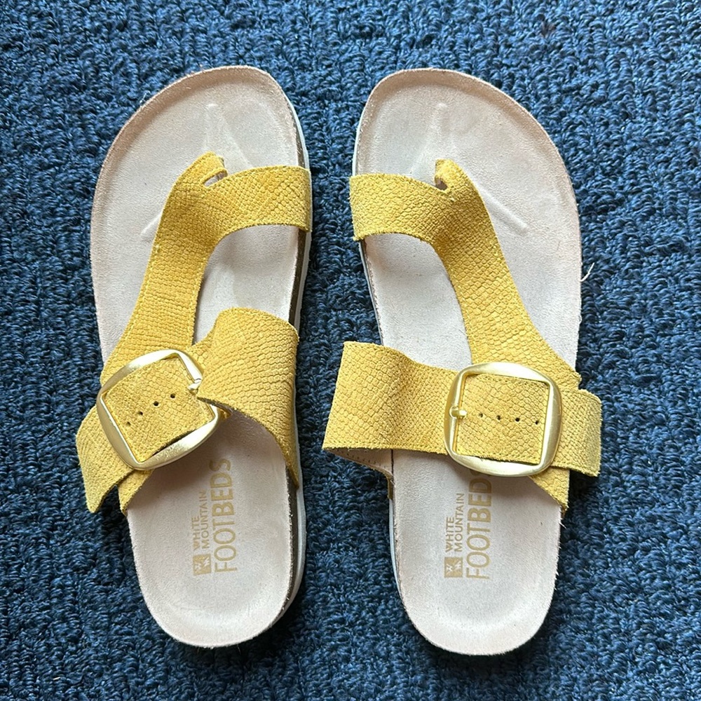 Ladies White Mountain Harley Sandals Size 8M